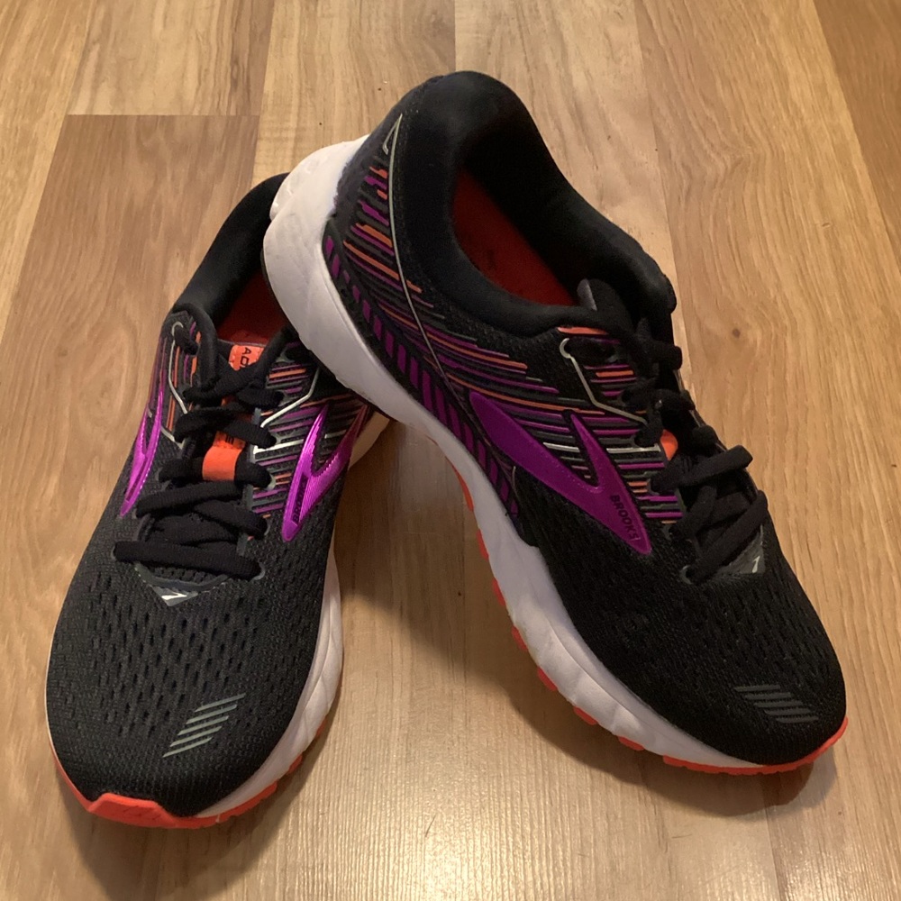 Brooks Adrenaline GTS 19 Women’s Shoes ( Size 6.5 Medium)